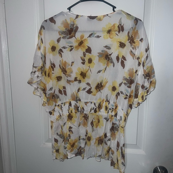 Top - Picture 2 of 2